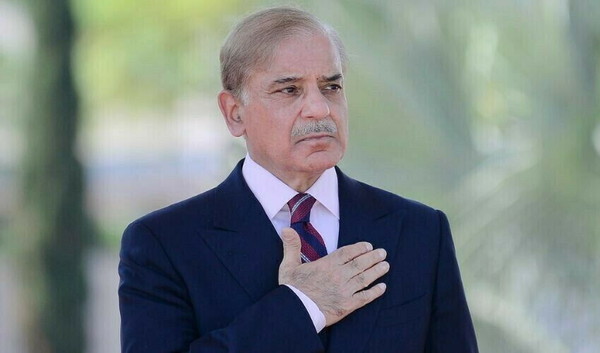 PM Shehbaz insists AJK govt to resolve issues through dialogue